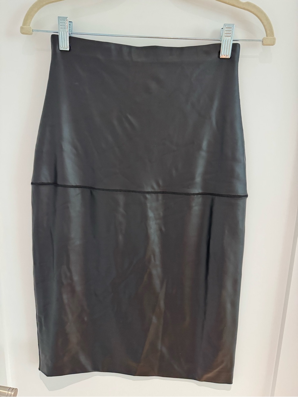 NWT Eva Varro Black Faux Leather Pencil Skirt